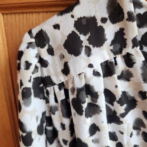 Cabi Animal Print Wrap Blouse - Picture 4 of 10